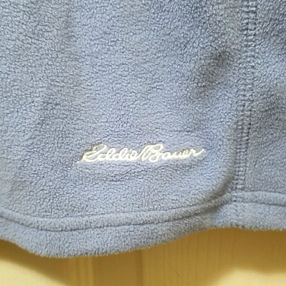 Eddie Bauer light periwinkle soft shirt - Picture 2 of 6